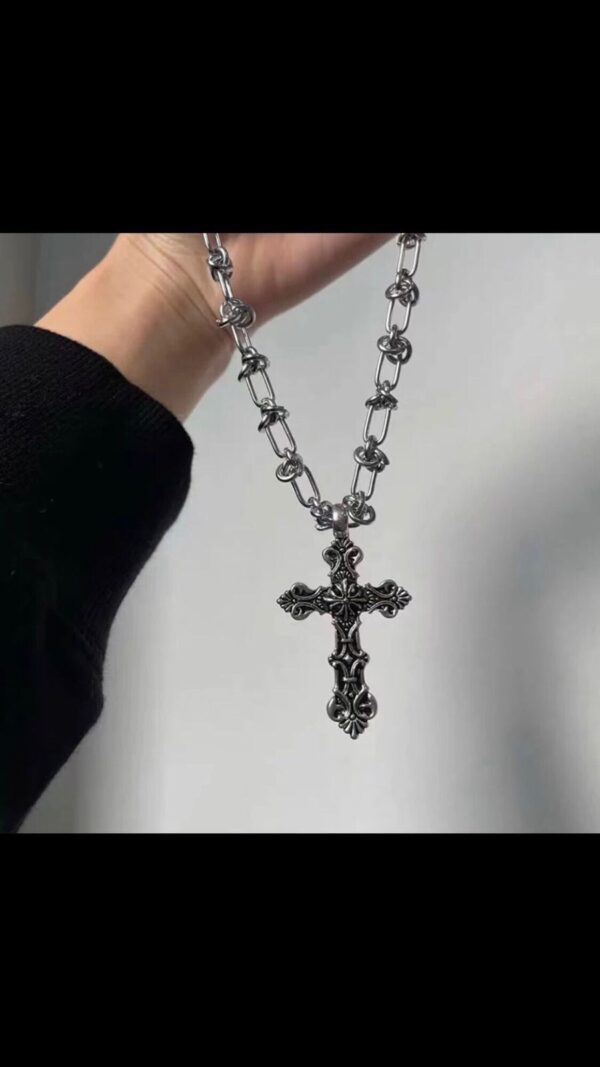 VINTAGE CROSS PENDANT (kpop punk chain)